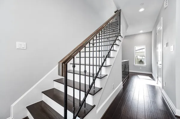 $449,500 | 2524 Hutchins Street, Houston, TX 77004