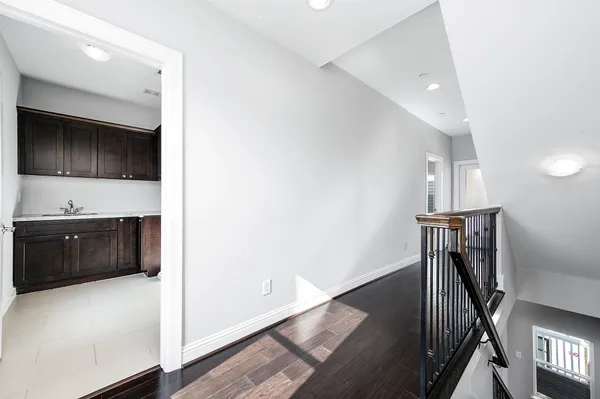 $449,500 | 2524 Hutchins Street, Houston, TX 77004