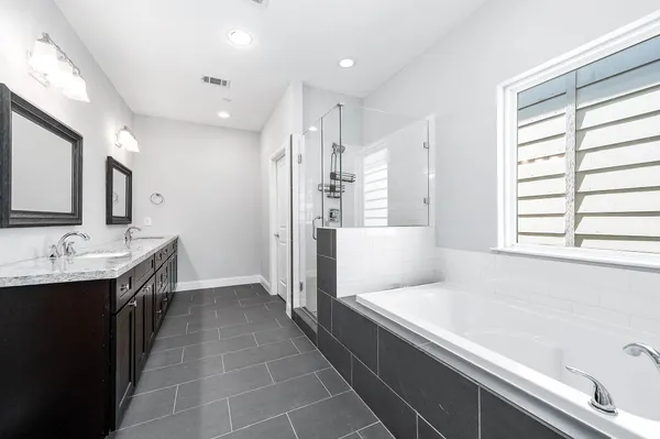 $449,500 | 2524 Hutchins Street, Houston, TX 77004