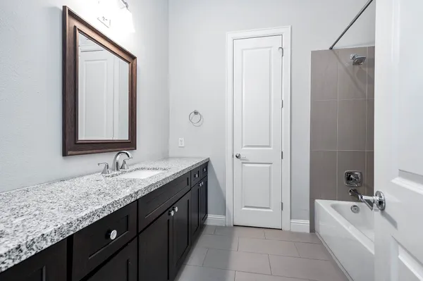 $449,500 | 2524 Hutchins Street, Houston, TX 77004