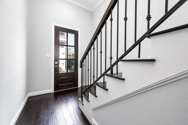 $449,500 | 2524 Hutchins Street, Houston, TX 77004