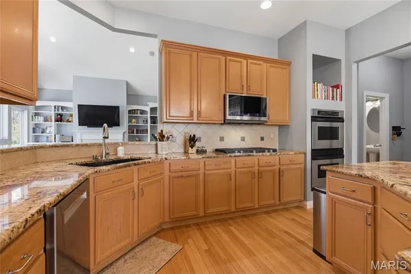 $825,000 | 439 Chukker Valley, Ellisville, MO 63021