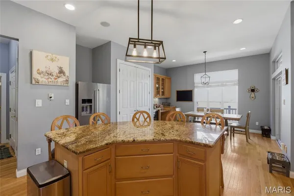 $825,000 | 439 Chukker Valley, Ellisville, MO 63021