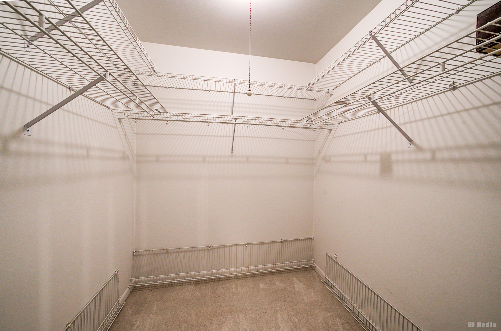 1477 South County Farm Road, Unit 23F Wheaton, IL 60189 - Photo 18 of 27 a view of a small room