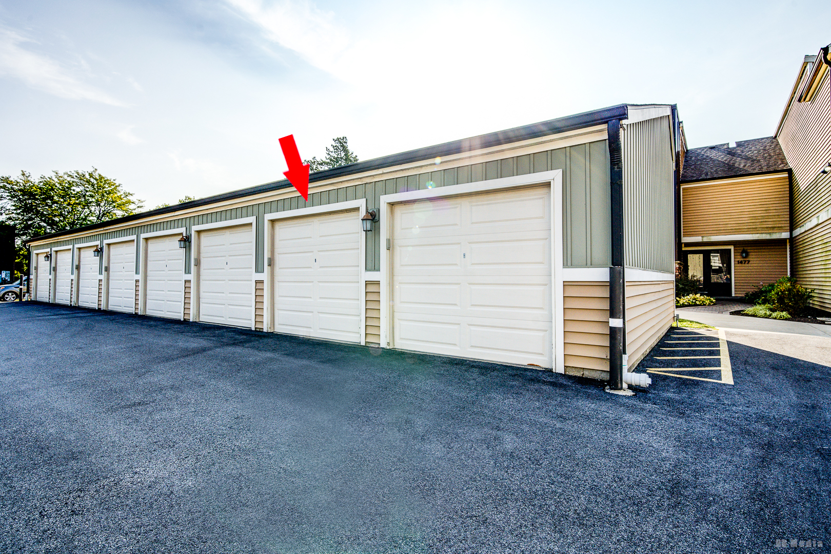 1477 South County Farm Road, Unit 23F Wheaton, IL 60189 - Photo 26 of 27 a view of a house with backyard