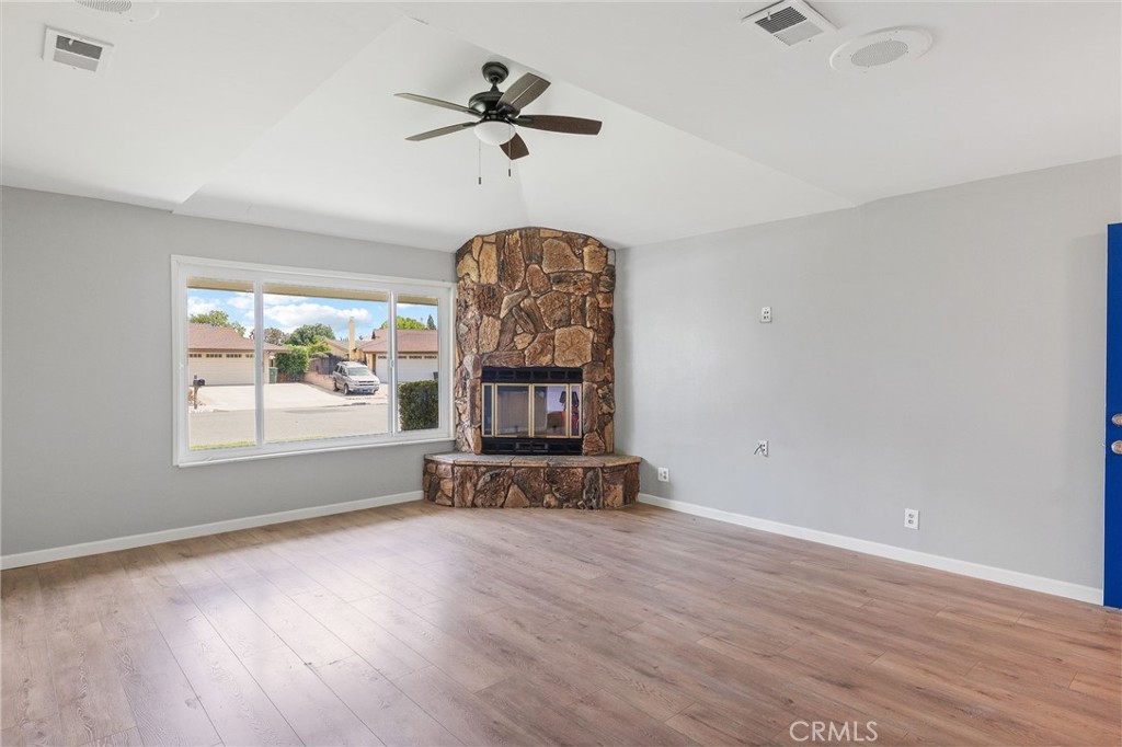 10389 Brookway Place Riverside, CA 92505 - Photo 8 of 47