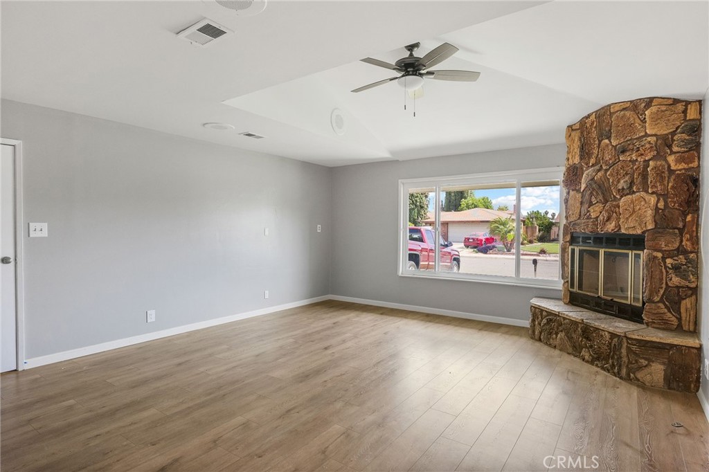 10389 Brookway Place Riverside, CA 92505 - Photo 10 of 47