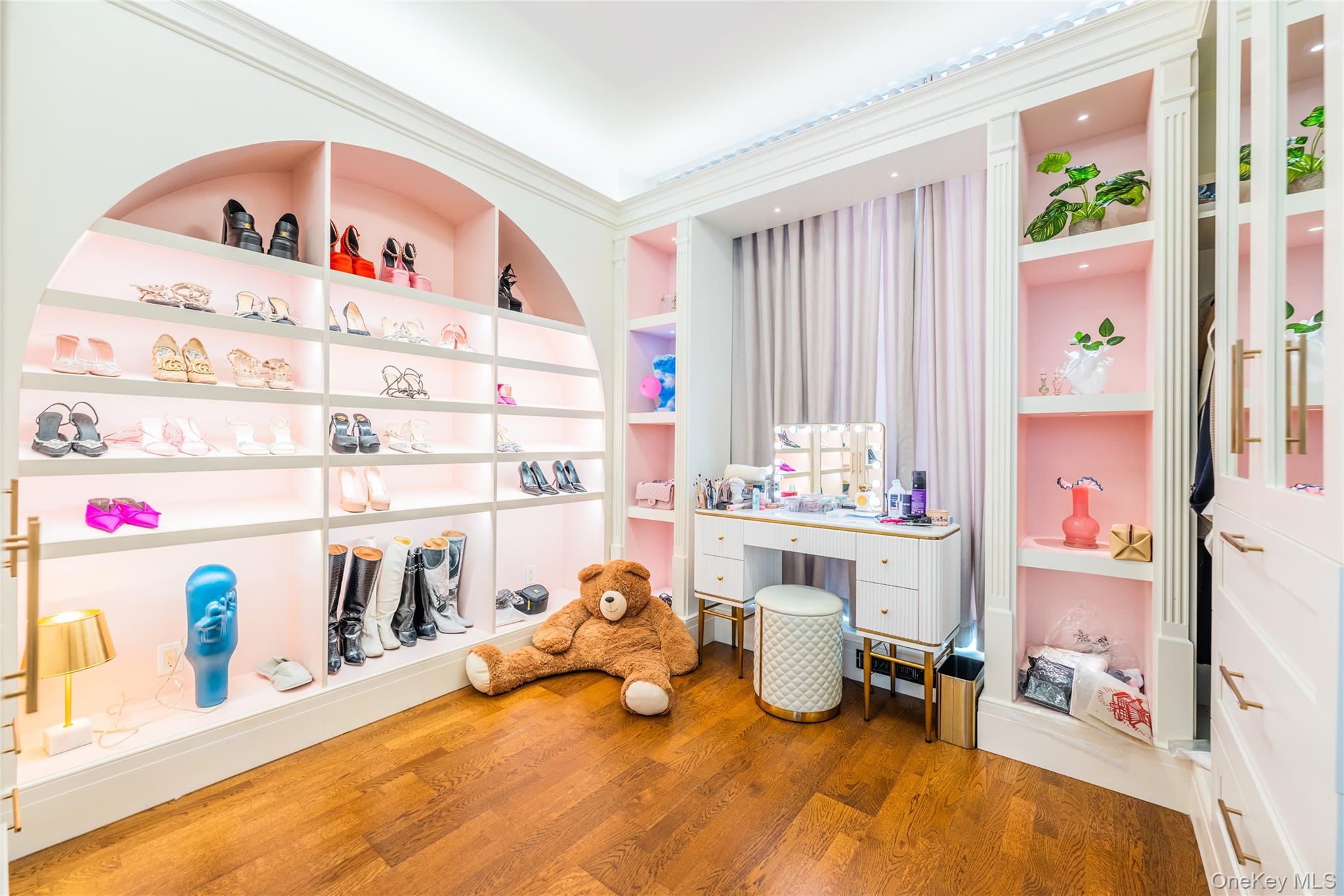 27-17 42nd Road, Unit 7E Queens, NY 11101 - Photo 20 of 42 a room with toys and a table