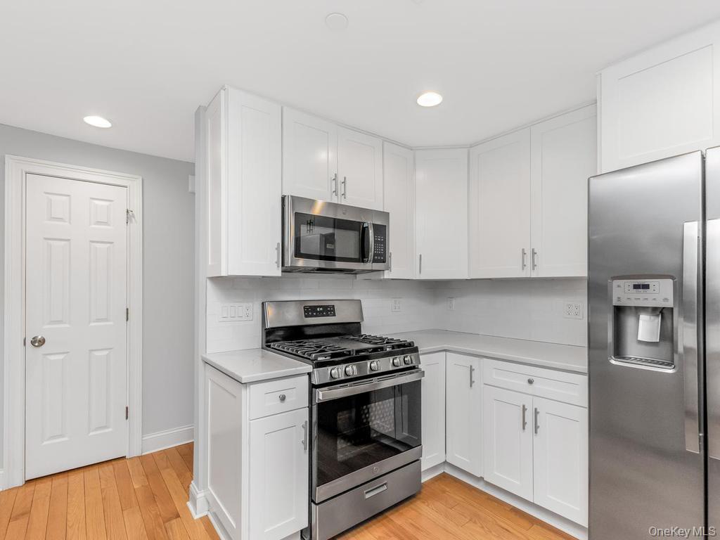 26 Pondfield Road West, Unit F Bronxville, NY 10708 - Photo 7 of 15