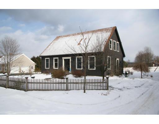 68 Mechanic Street Amherst, MA 01002 - Photo 1 of 11 Gallery Image 1