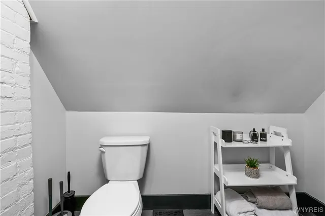 $1,500 | 58 Cottage Street, Unit 3, Buffalo, NY 14201