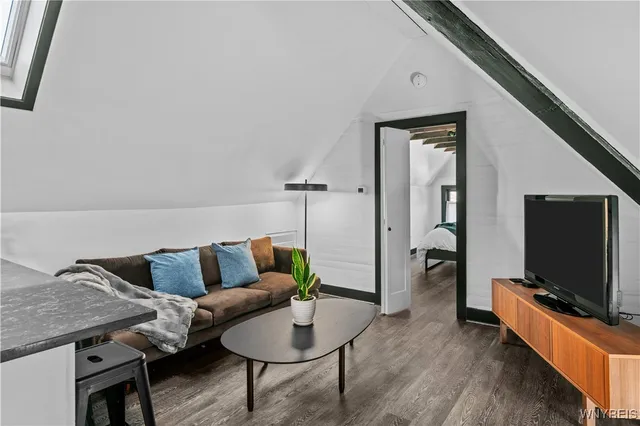 $1,500 | 58 Cottage Street, Unit 3, Buffalo, NY 14201