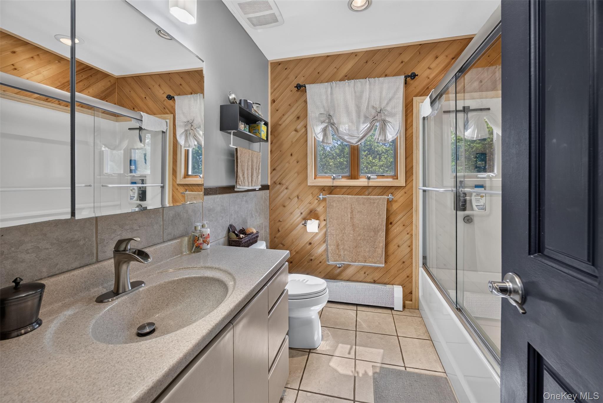 76 Surrey Road Chester, NY 10918 - Photo 19 of 44