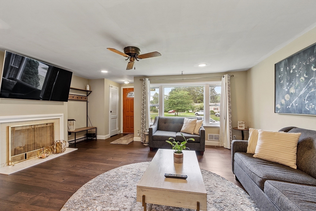 67 Croydon Road Framingham, MA 01702 - Photo 5 of 33 Gallery Image 5