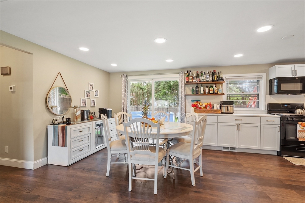 67 Croydon Road Framingham, MA 01702 - Photo 8 of 33 Gallery Image 8