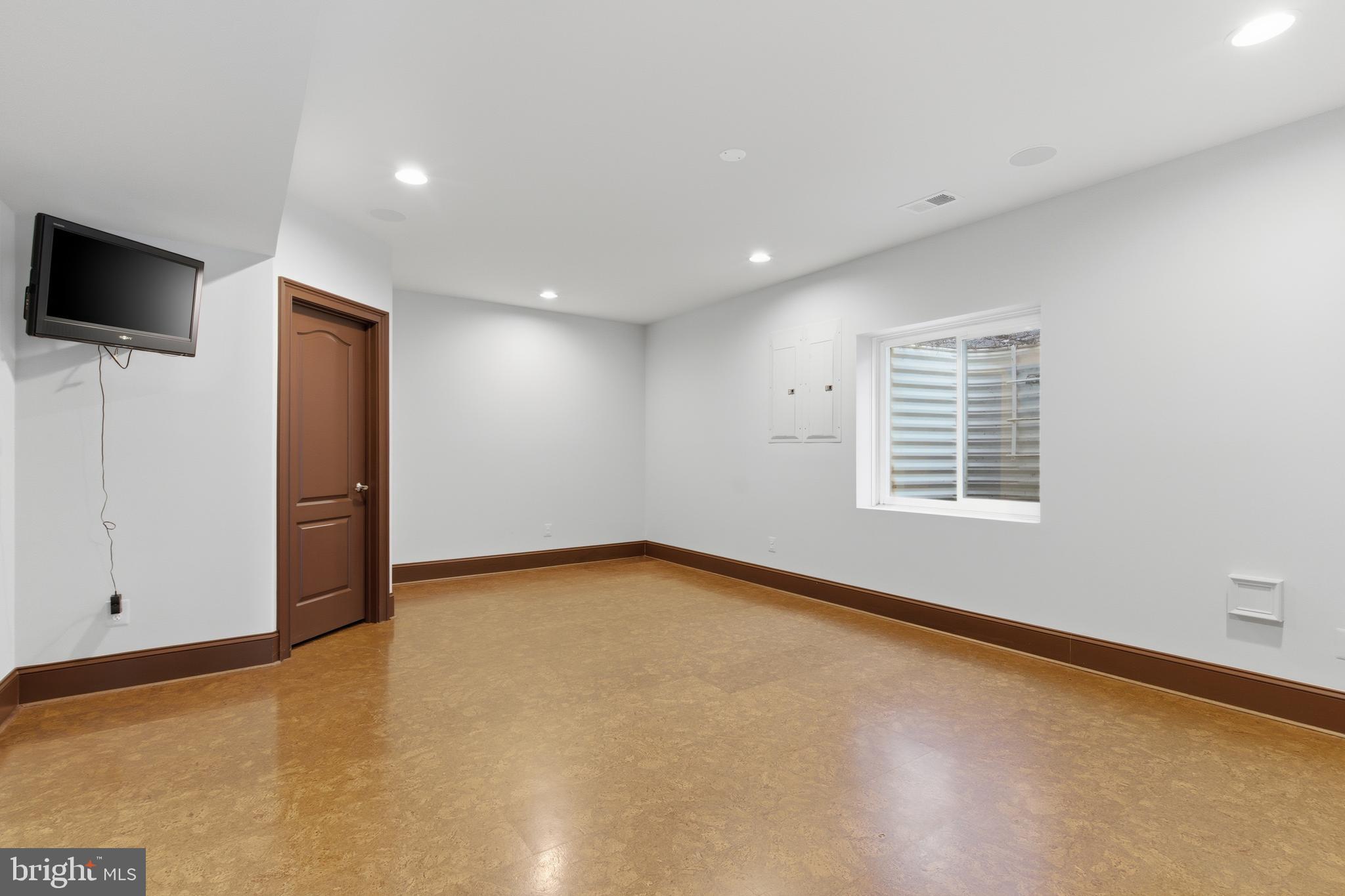 43589 Edison Club Court Ashburn, VA 20147 - Photo 126 of 136