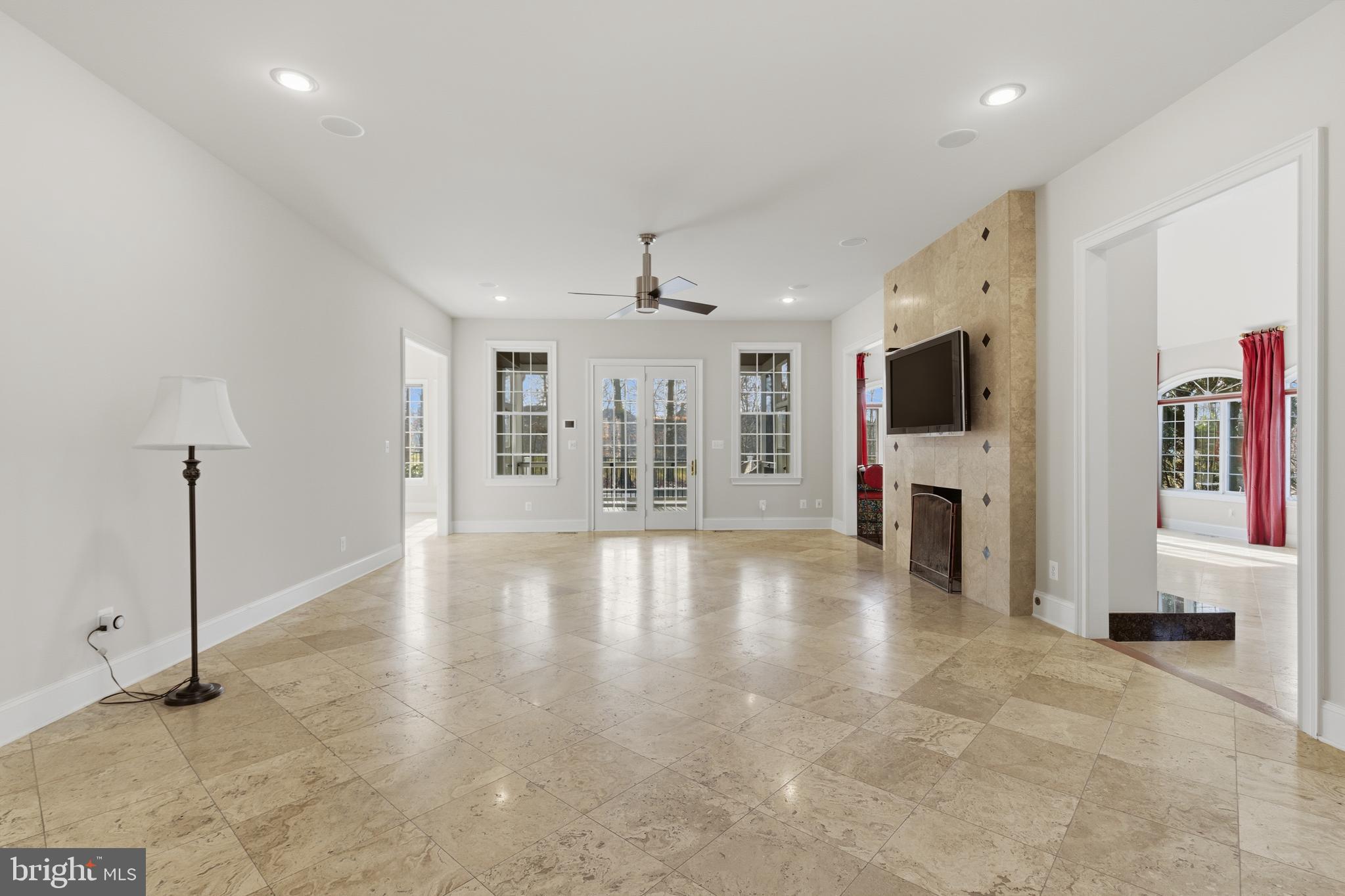 43589 Edison Club Court Ashburn, VA 20147 - Photo 33 of 136