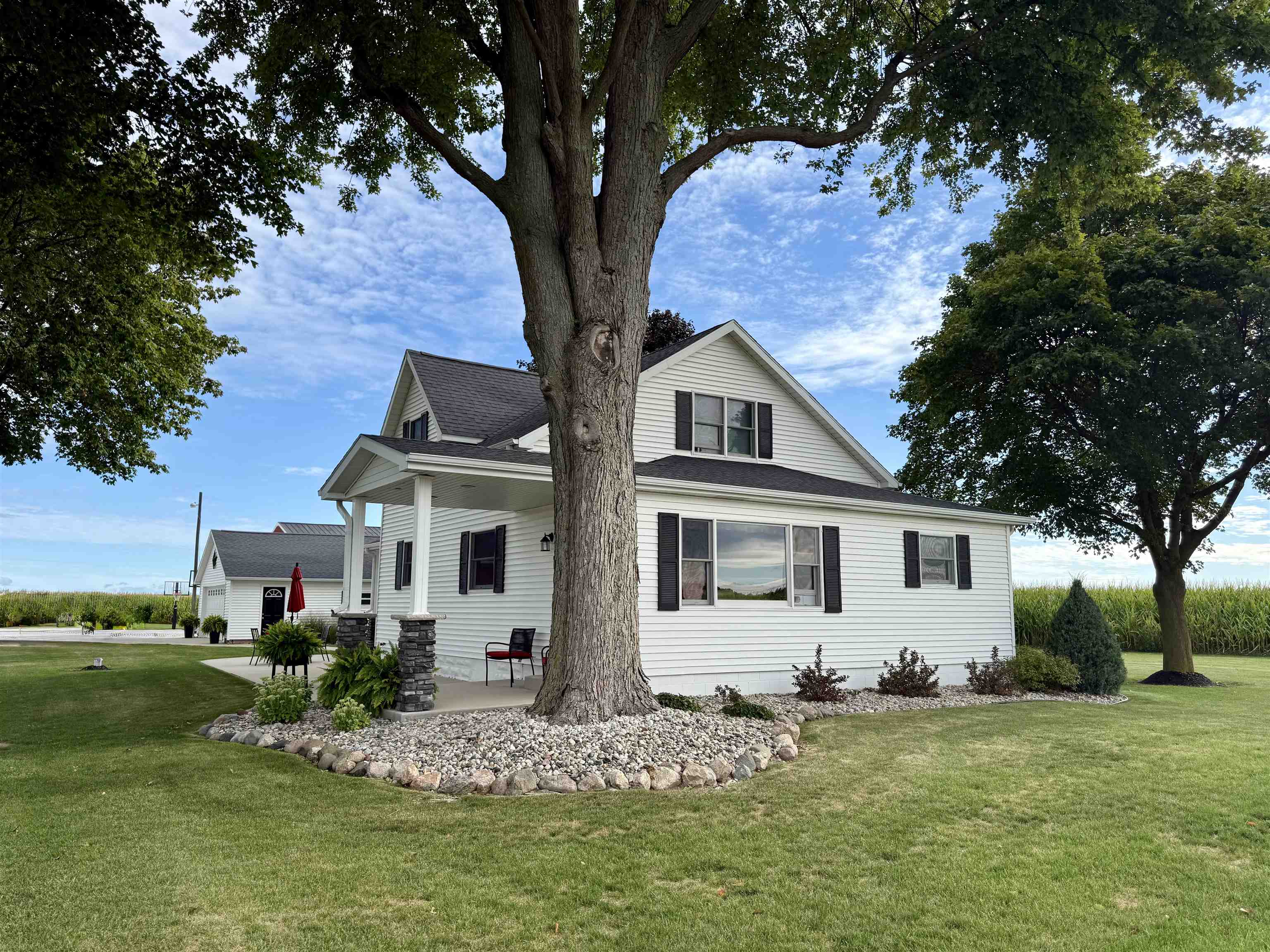 10063 East Walton Road Shepherd, MI 48883 - Photo 3 of 42