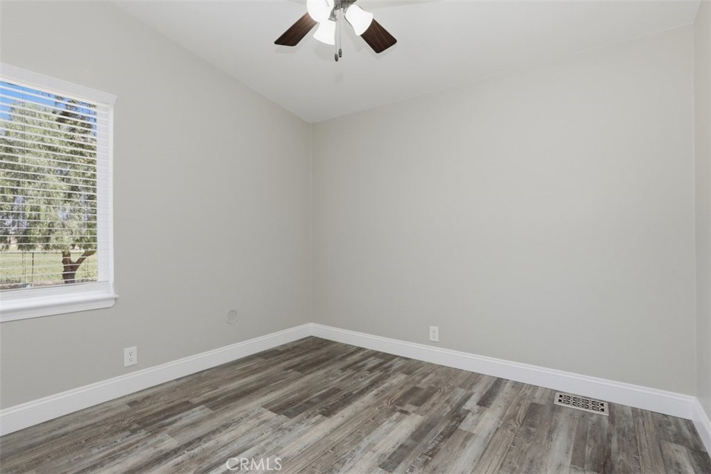 33634 Howard Way Menifee, CA 92584 - Photo 26 of 53 an empty room with a window