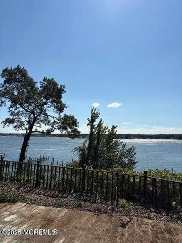 $1,550,000 | 130 East Camp Walk, Island Heights, NJ 08732