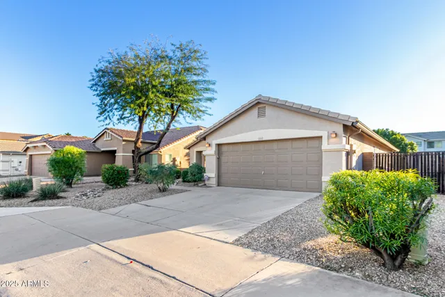 $2,150 | 6038 North Almanza Lane, Litchfield Park, AZ 85340