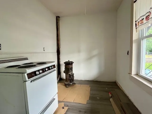 $199,900 | 31 Glen Road, Gorham, NH 03581