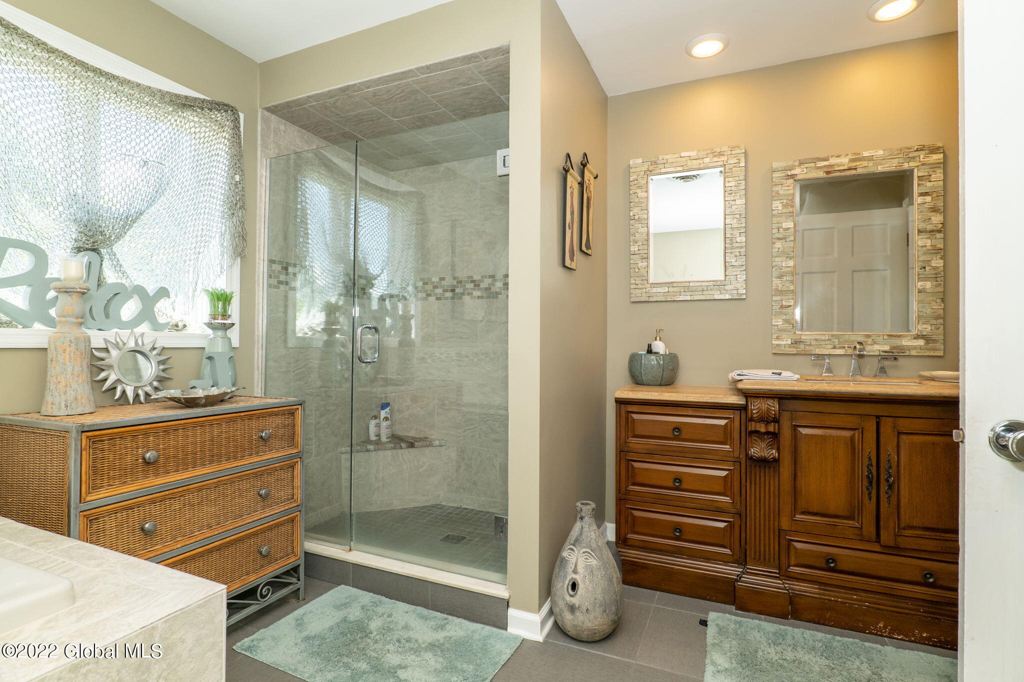 1731 Randolph Road Schenectady, NY 12308 - Photo 29 of 57 30-web-or-mls-1731RandolphRd-30