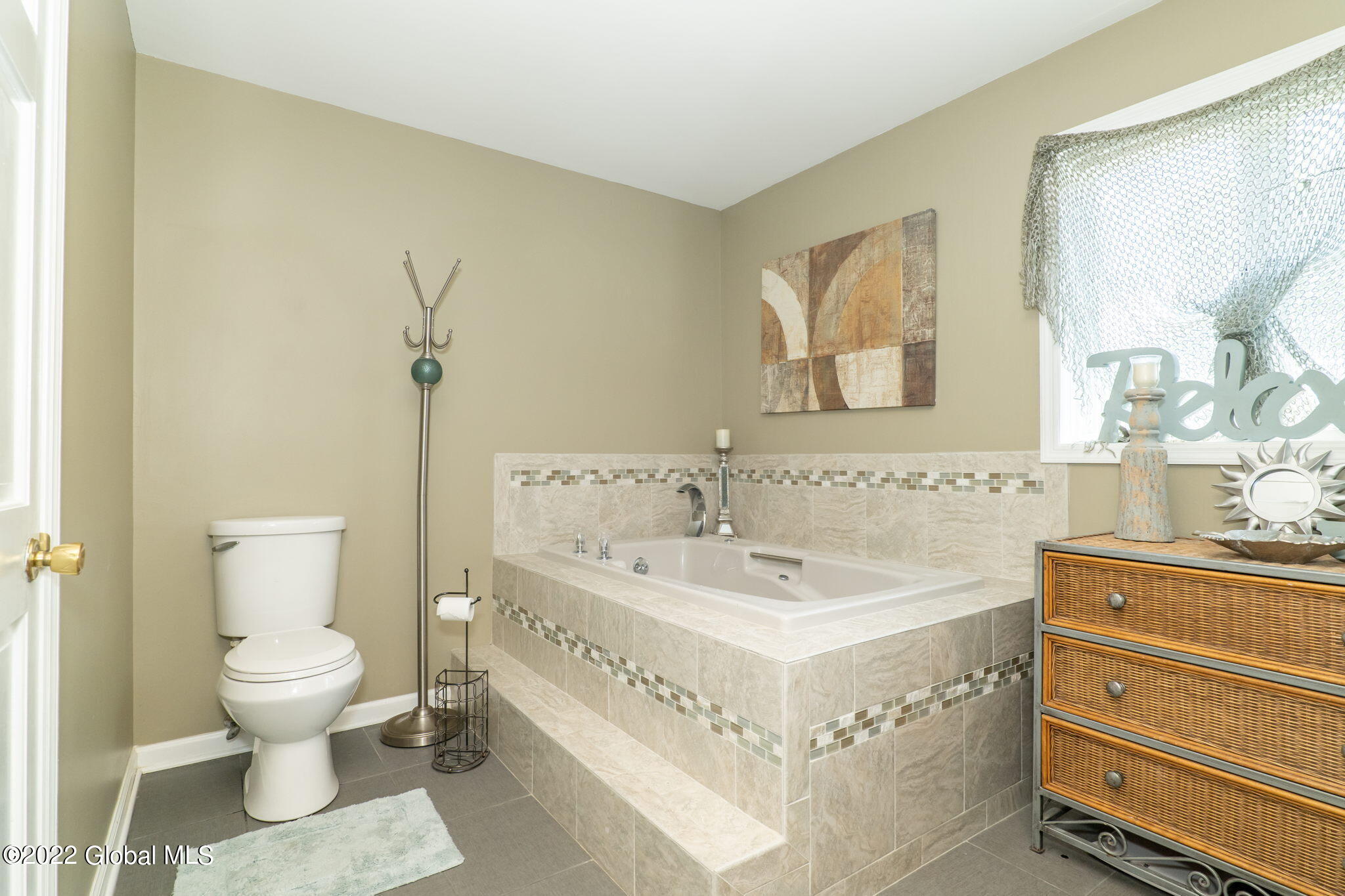 1731 Randolph Road Schenectady, NY 12308 - Photo 30 of 57 31-web-or-mls-1731RandolphRd-31