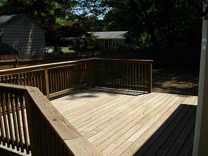 80 Inman Avenue Warwick, RI 02886 - Photo 4 of 12 Exterior Back.