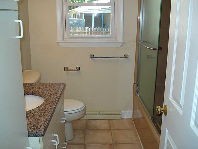 80 Inman Avenue Warwick, RI 02886 - Photo 8 of 12 Bathroom.
