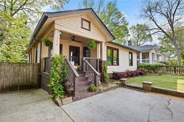 $640,000 | 124 Dahlgren Street Southeast, Atlanta, GA 30317