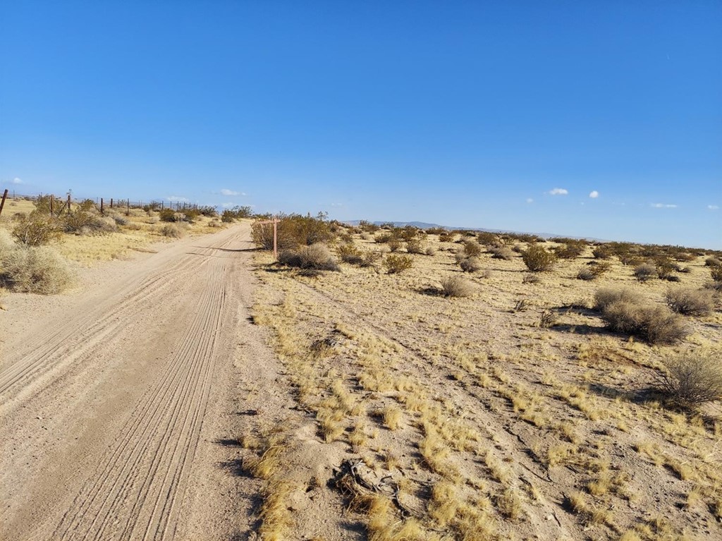 1 Valley Center Road Newberry Springs, CA 92365 - Photo 3 of 3