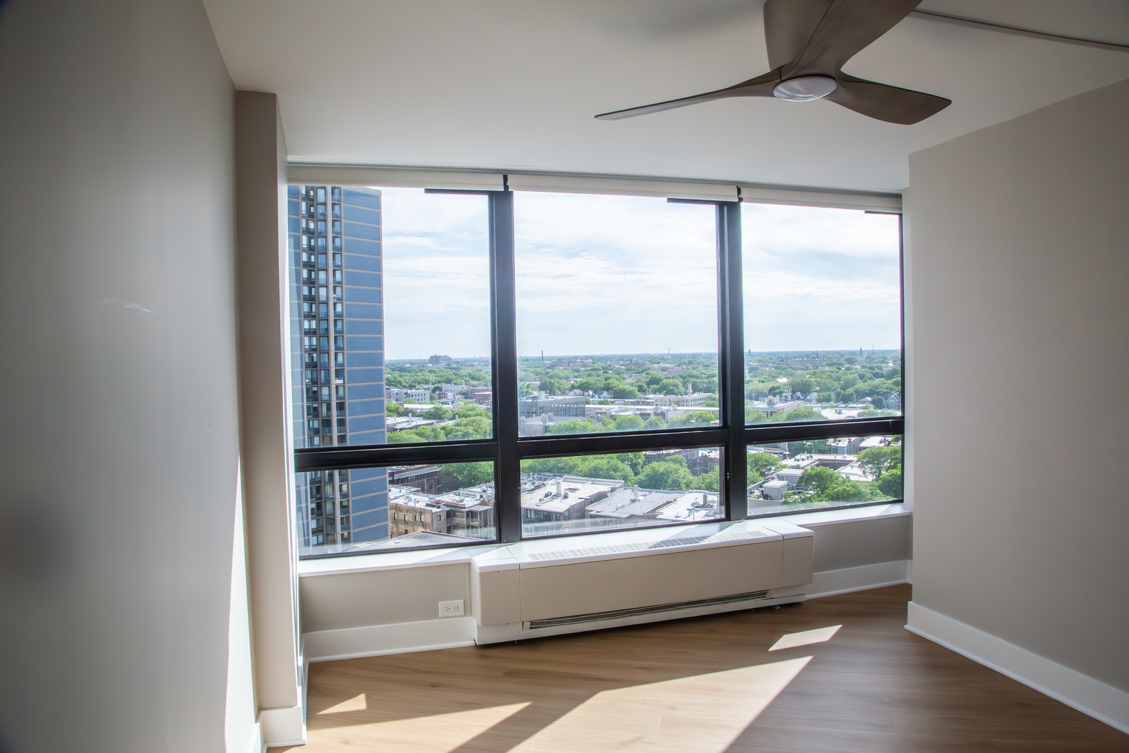 5415 North Sheridan Road, Unit 1601 Chicago, IL 60640 - Photo 16 of 31