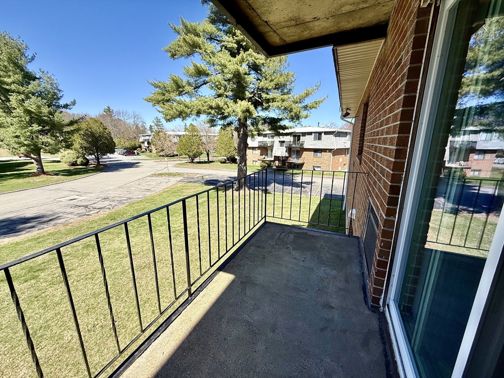 176 Maple Avenue, Unit 525 Rutland, MA 01543 - Photo 12 of 13 Gallery Image 12