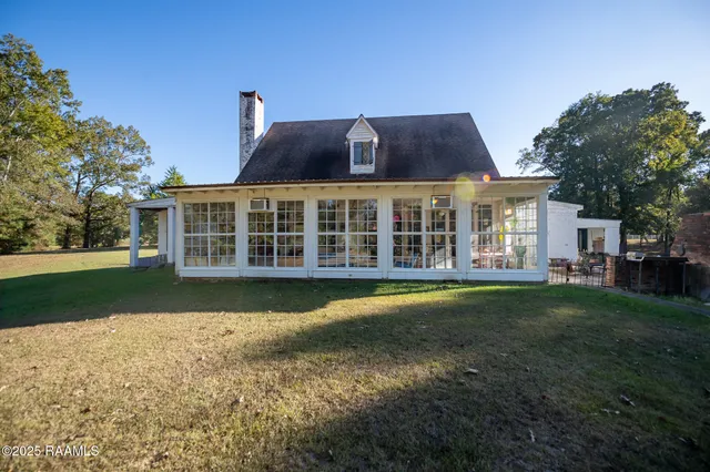 $840,000 | 2782 St Landry Highway, St. Landry, LA 71367