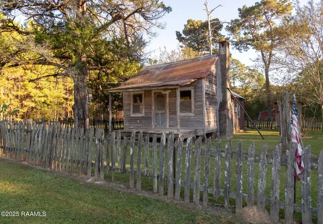 $840,000 | 2782 St Landry Highway, St. Landry, LA 71367