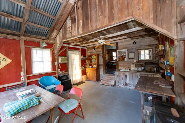 $840,000 | 2782 St Landry Highway, St. Landry, LA 71367