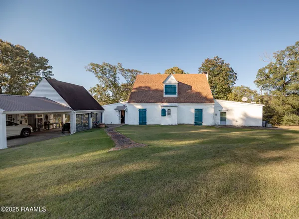 $840,000 | 2782 St Landry Highway, St. Landry, LA 71367