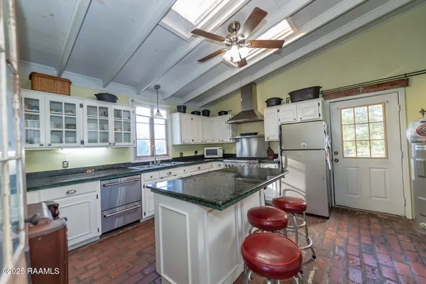 $840,000 | 2782 St Landry Highway, St. Landry, LA 71367