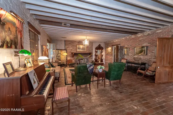 $840,000 | 2782 St Landry Highway, St. Landry, LA 71367