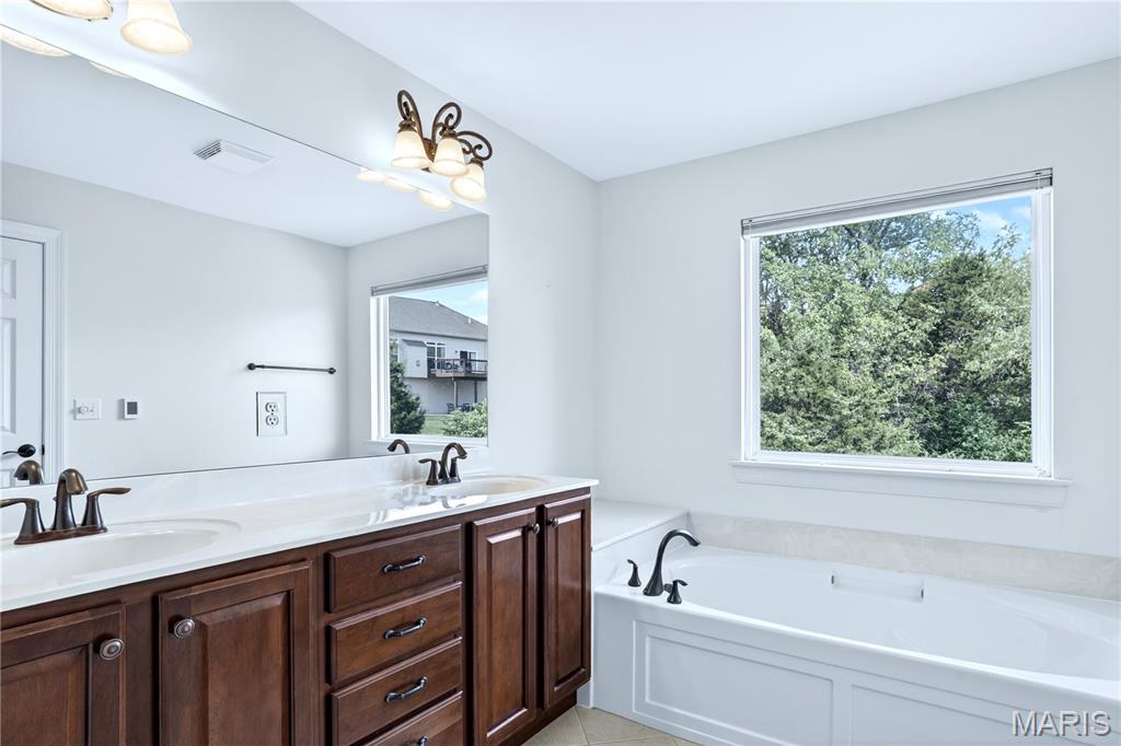 1220 Birch Meadow Court High Ridge, MO 63049 - Photo 28 of 60