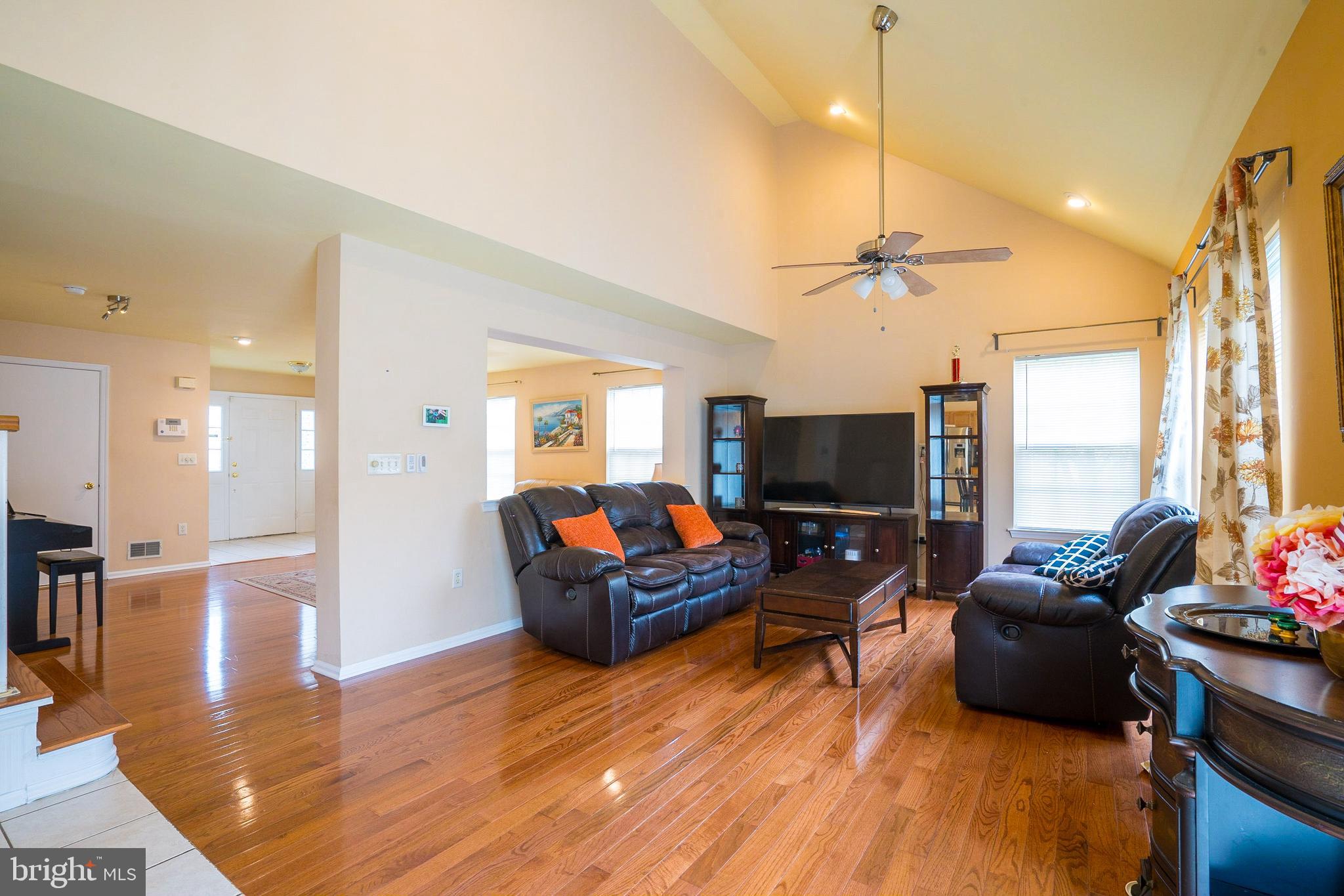 8 Port Mercer Road Trenton, NJ 08648 - Photo 13 of 28