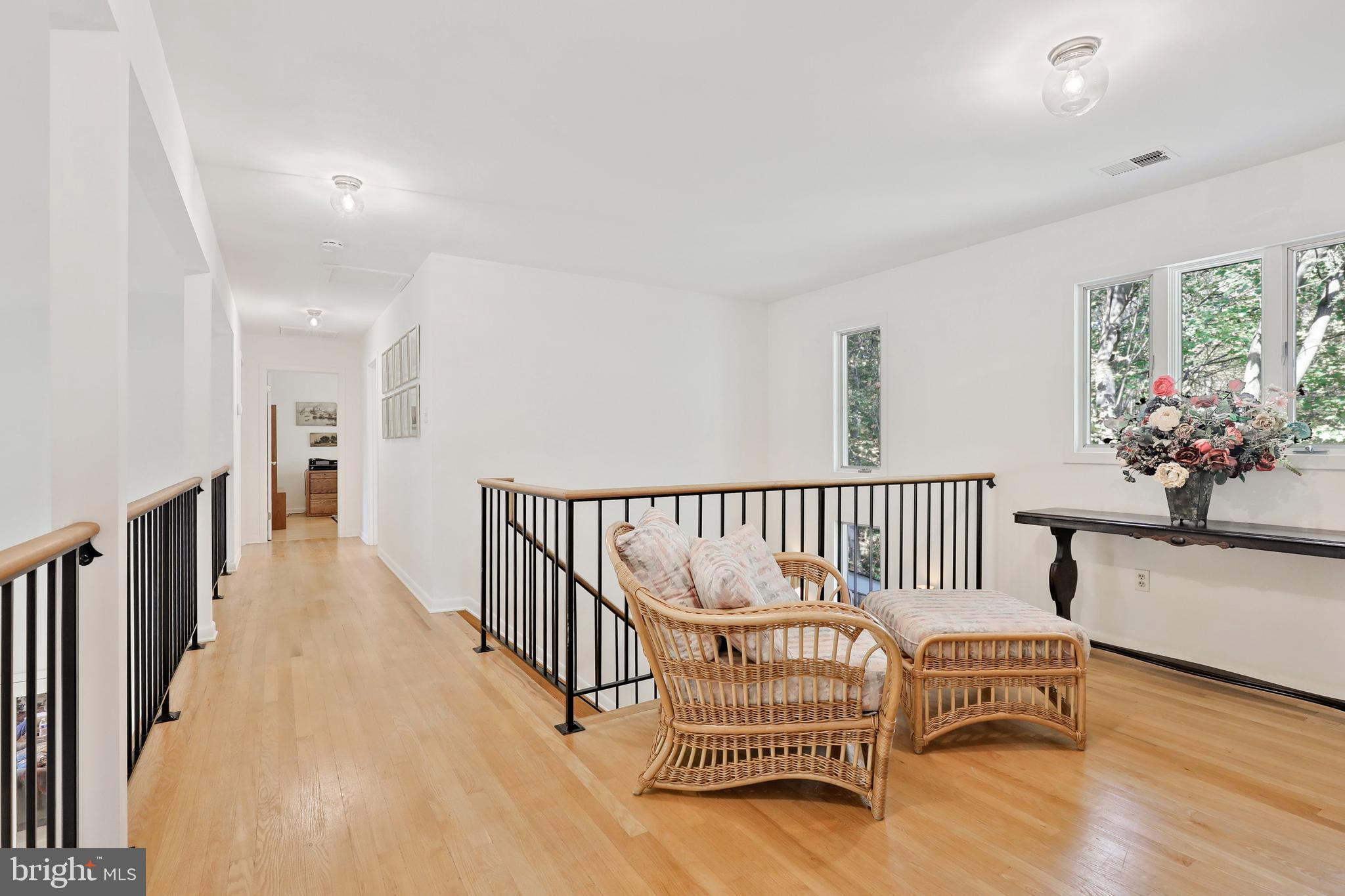 13455 Highland Road Highland, MD 20777 - Photo 53 of 105 Upper-Level Hallway