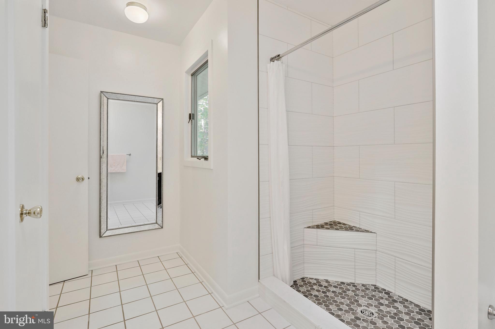 13455 Highland Road Highland, MD 20777 - Photo 63 of 105 Hallway Full Bath