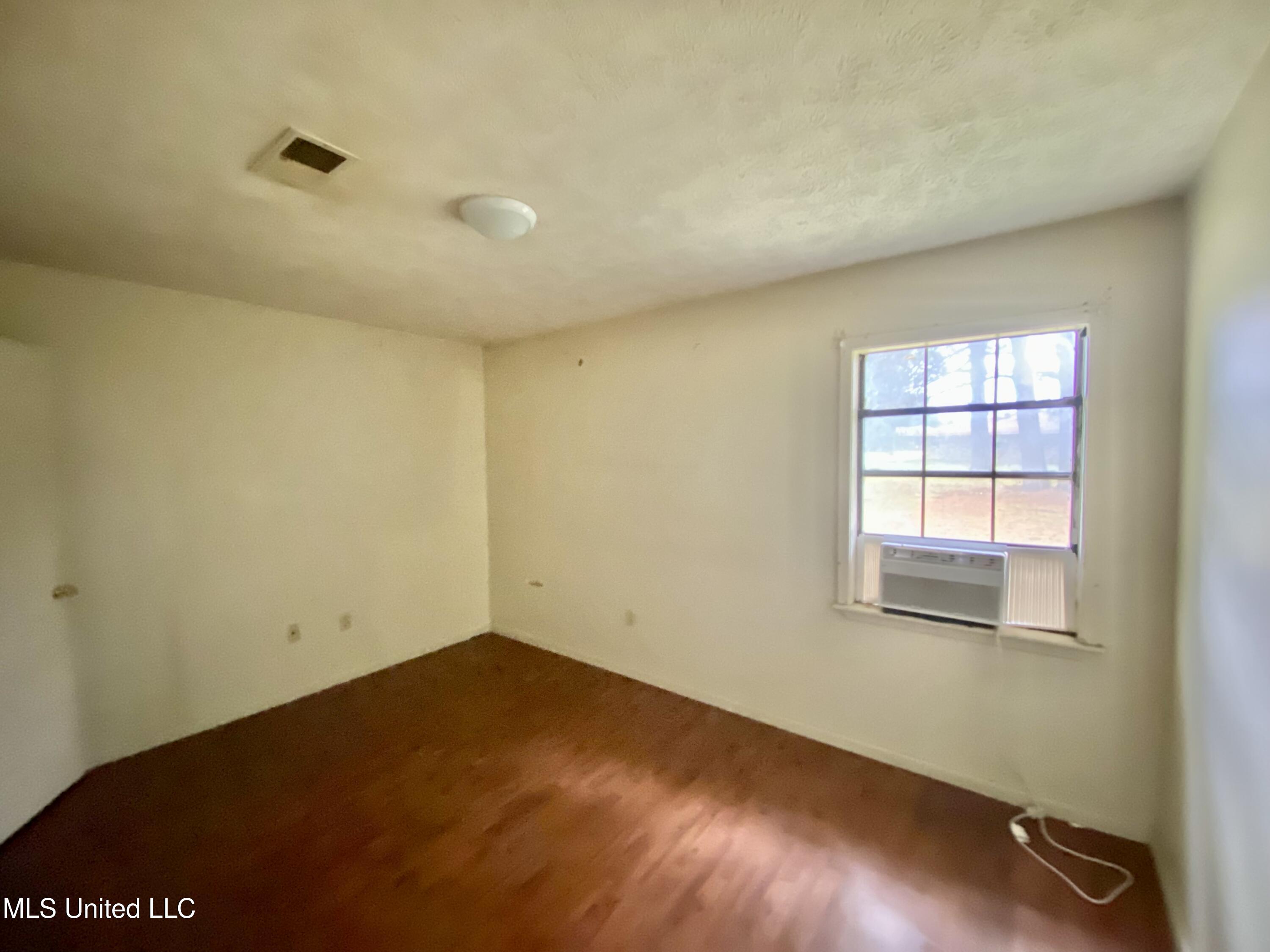 112 Purvis Drive Crystal Springs, MS 39059 - Photo 10 of 15 IMG_4798