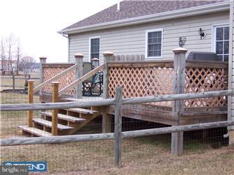 5159 Kenton Road Dover, DE 19904 - Photo 4 of 11 Deck