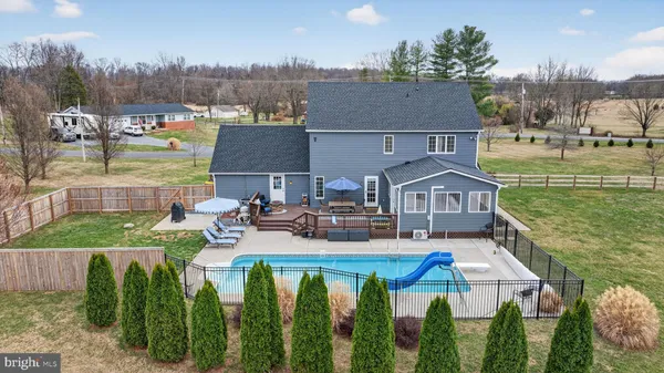 $599,900 | 31 Fieldstone Drive, Bunker Hill, WV 25413