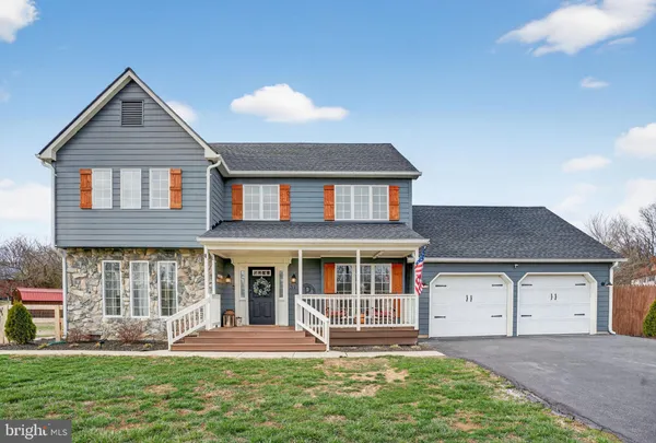 $599,900 | 31 Fieldstone Drive, Bunker Hill, WV 25413