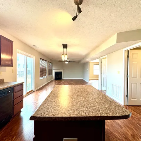 $2,300 | 6451 Enclave Court, Greenwood, IN 46143