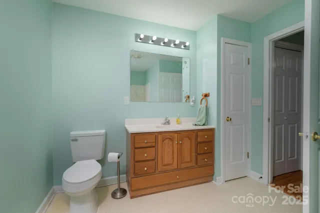 $270,000 | 2541 Grandview Circle Southwest, Lenoir, NC 28645